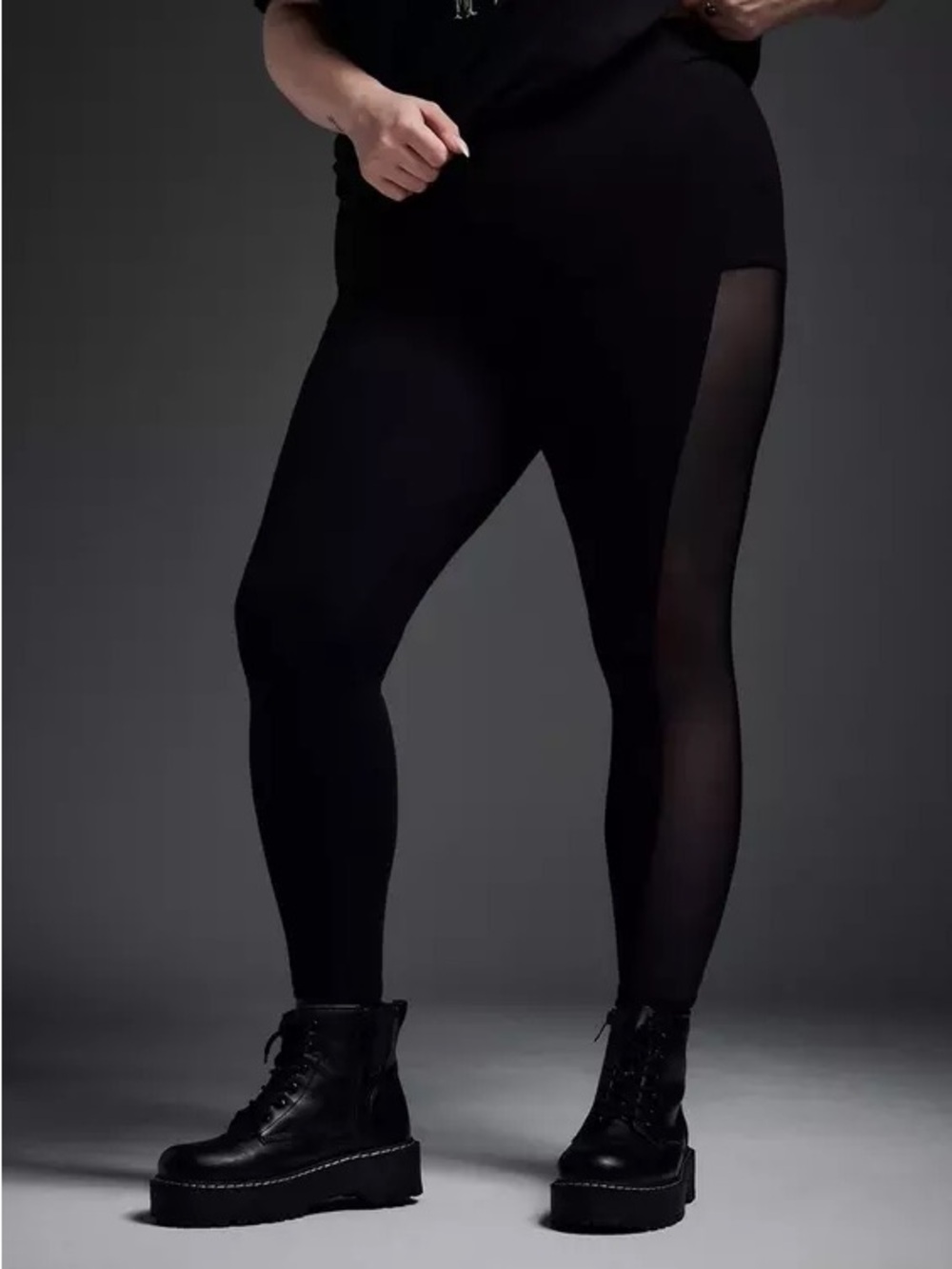 Torrid Nightfall Black Mesh-Panel High-Waist Leggings with Pockets - Picture 3 of 8